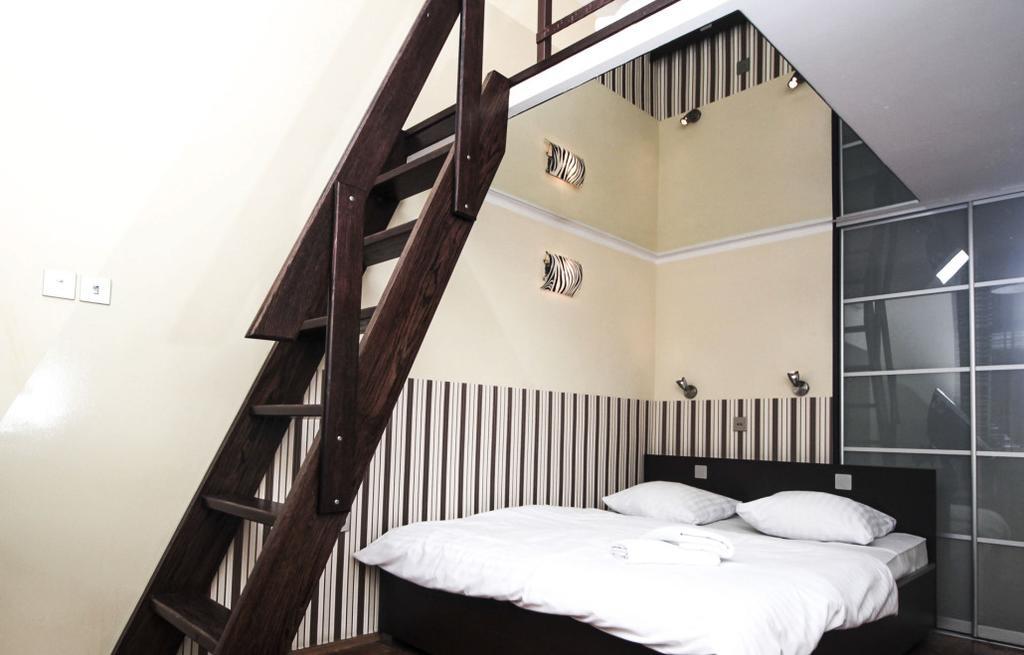 Aparthotel Kadetus クラクフ エクステリア 写真