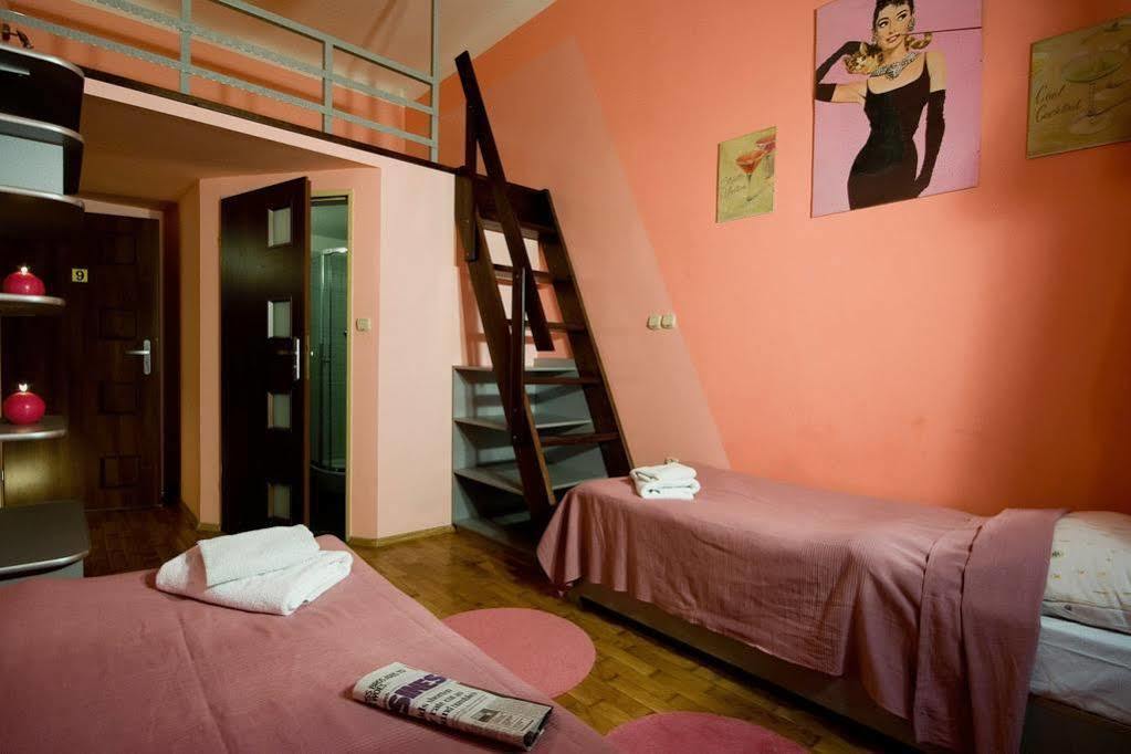 Aparthotel Kadetus クラクフ エクステリア 写真